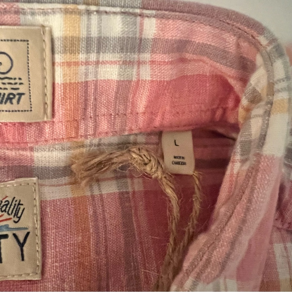 NWT Faherty Pink and White Plaid Button Down Shirt - Picture 5 of 7